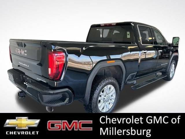 Used 2022 GMC Sierra 3500 Denali AWD/4WD image 2