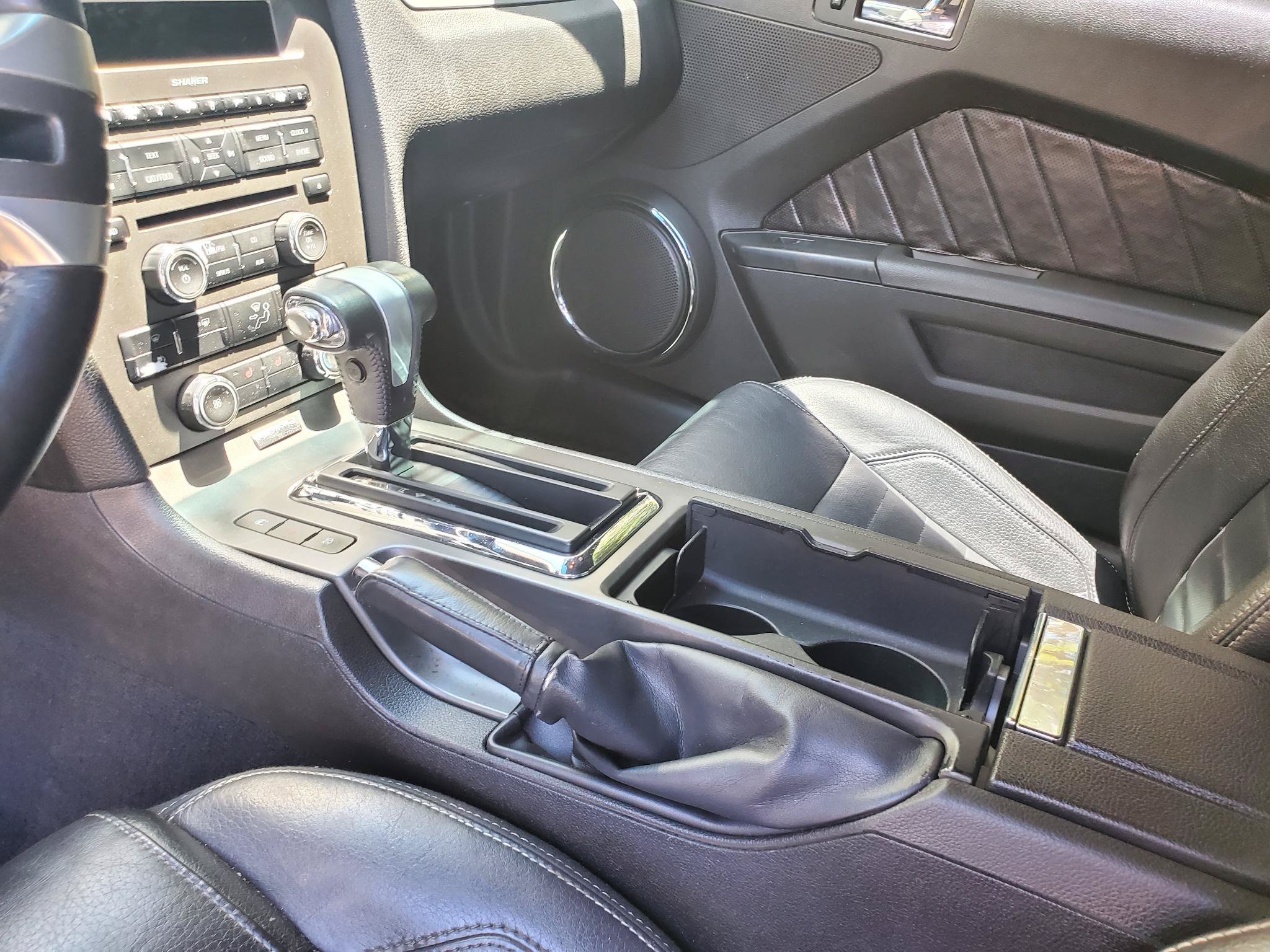 Used 2010 Ford Mustang GT Premium RWD image 21