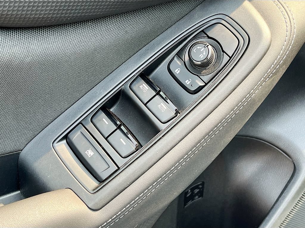 Used 2024 Subaru Forester Premium AWD/4WD image 30