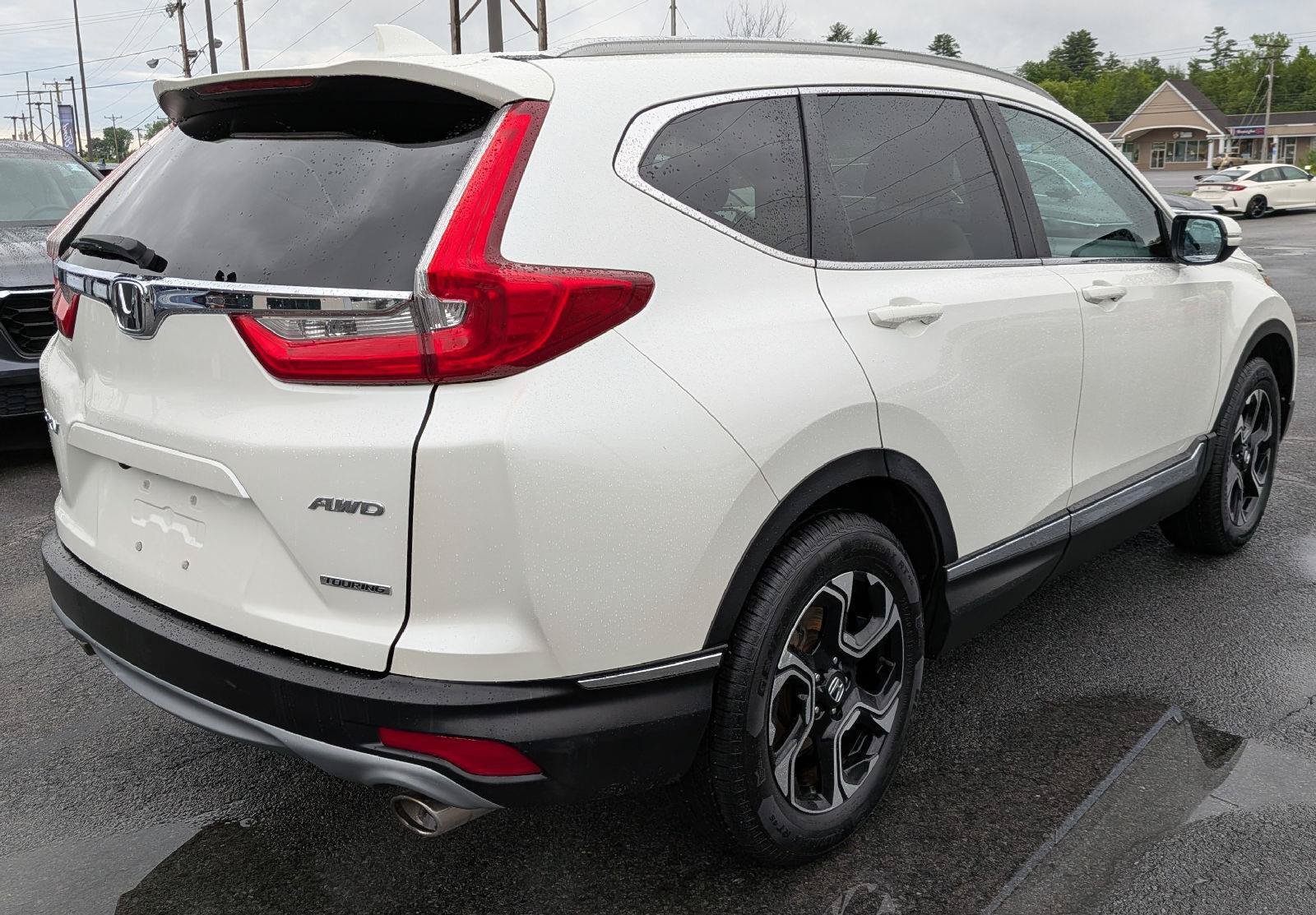 Used 2017 Honda CR-V Touring image 6