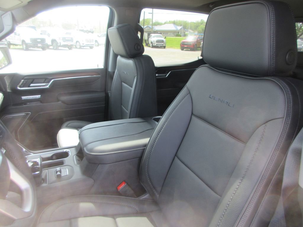 New 2026 GMC Sierra 1500 Denali AWD/4WD image 14