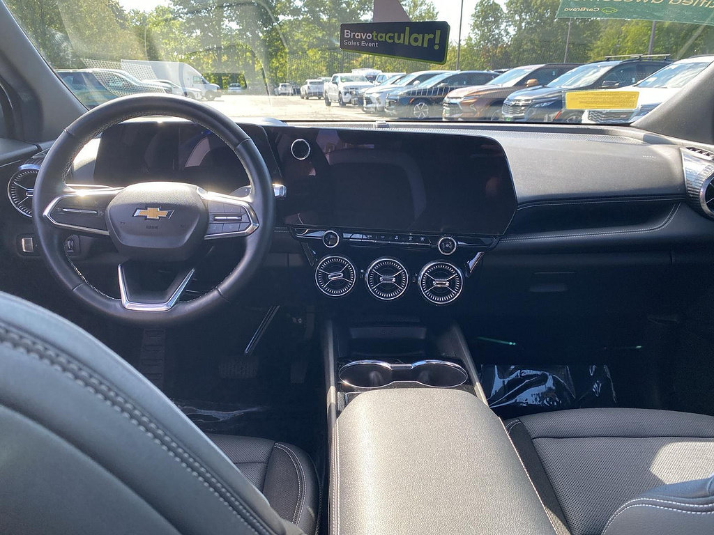 Certified 2024 Chevrolet Blazer EV LT AWD/4WD image 21