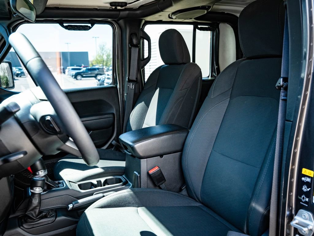 Used 2023 Jeep Gladiator Sport image 20