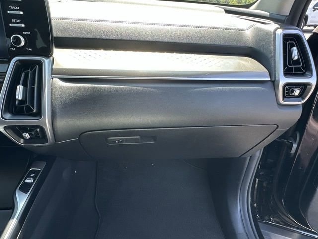 Used 2021 Kia Sorento EX image 28
