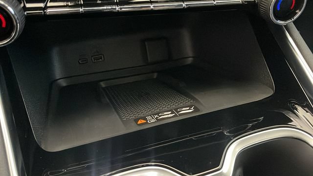 New 2026 Chevrolet Traverse LT w/ LPO, Floor Liner Package FWD image 16