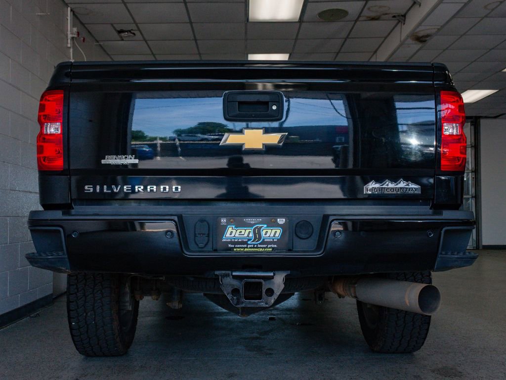 Used 2018 Chevrolet Silverado 2500 High Country w/ Duramax Plus Package AWD/4WD image 6