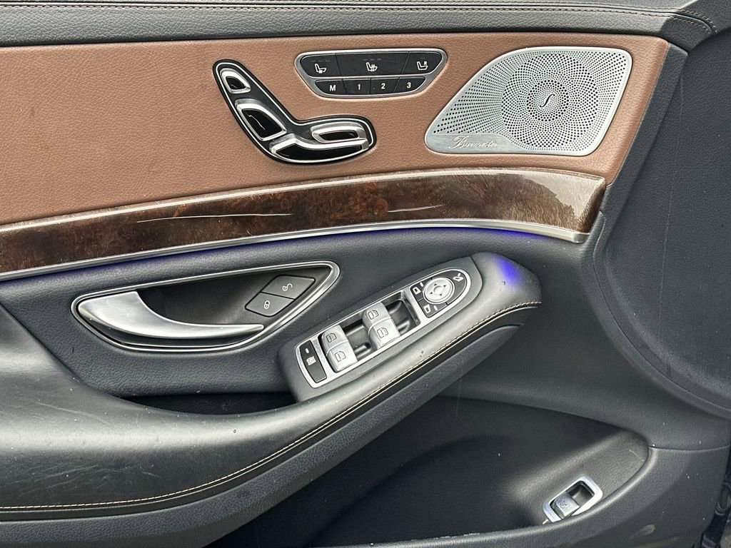 Used 2019 Mercedes-Benz S 560 4MATIC Sedan image 21