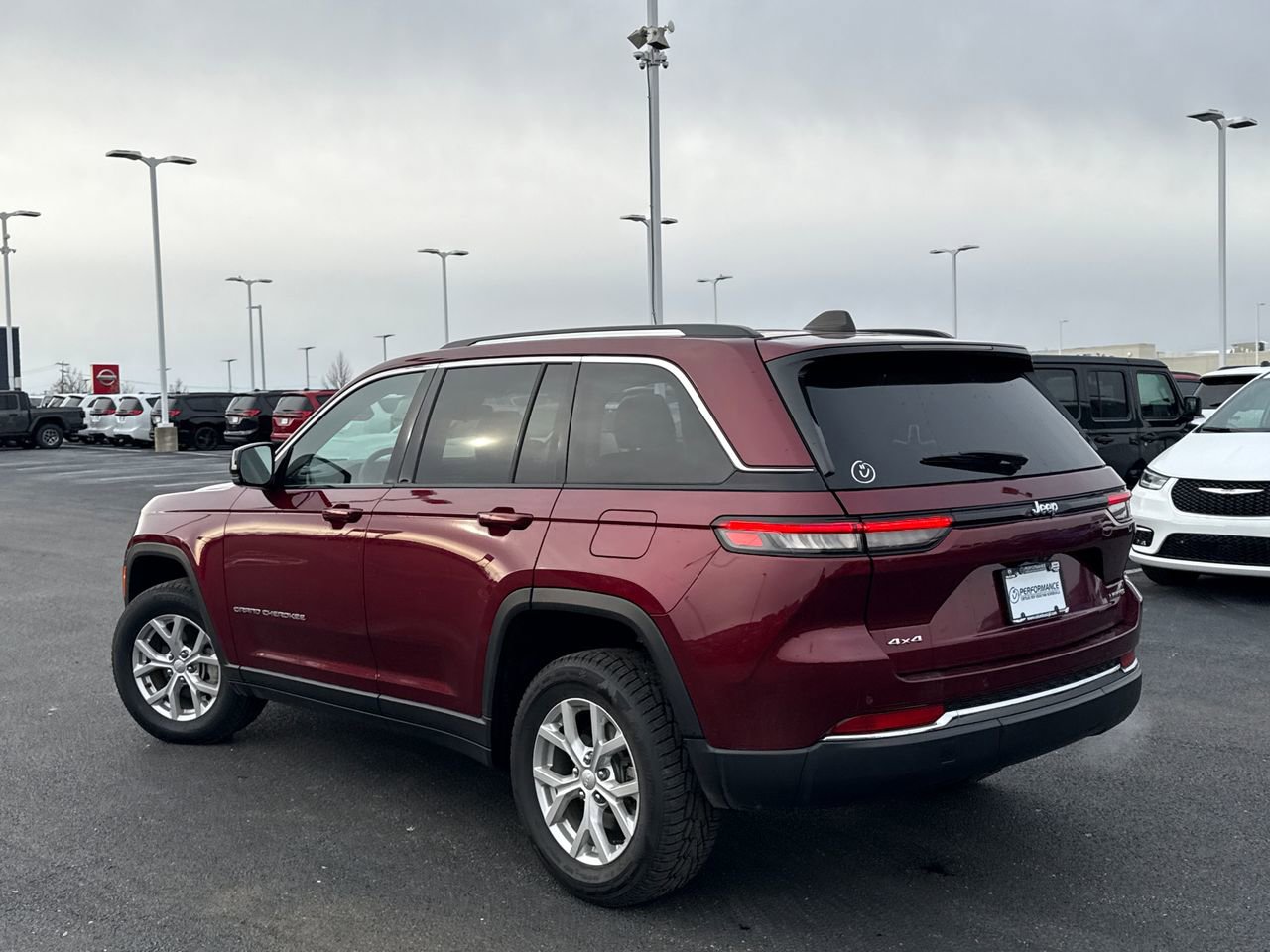 Used 2023 Jeep Grand Cherokee Limited image 5