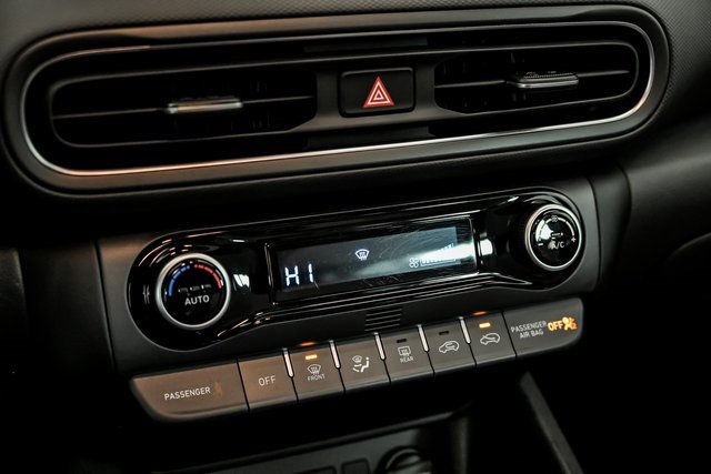 Used 2023 Hyundai Kona SEL w/ Convenience Package image 21