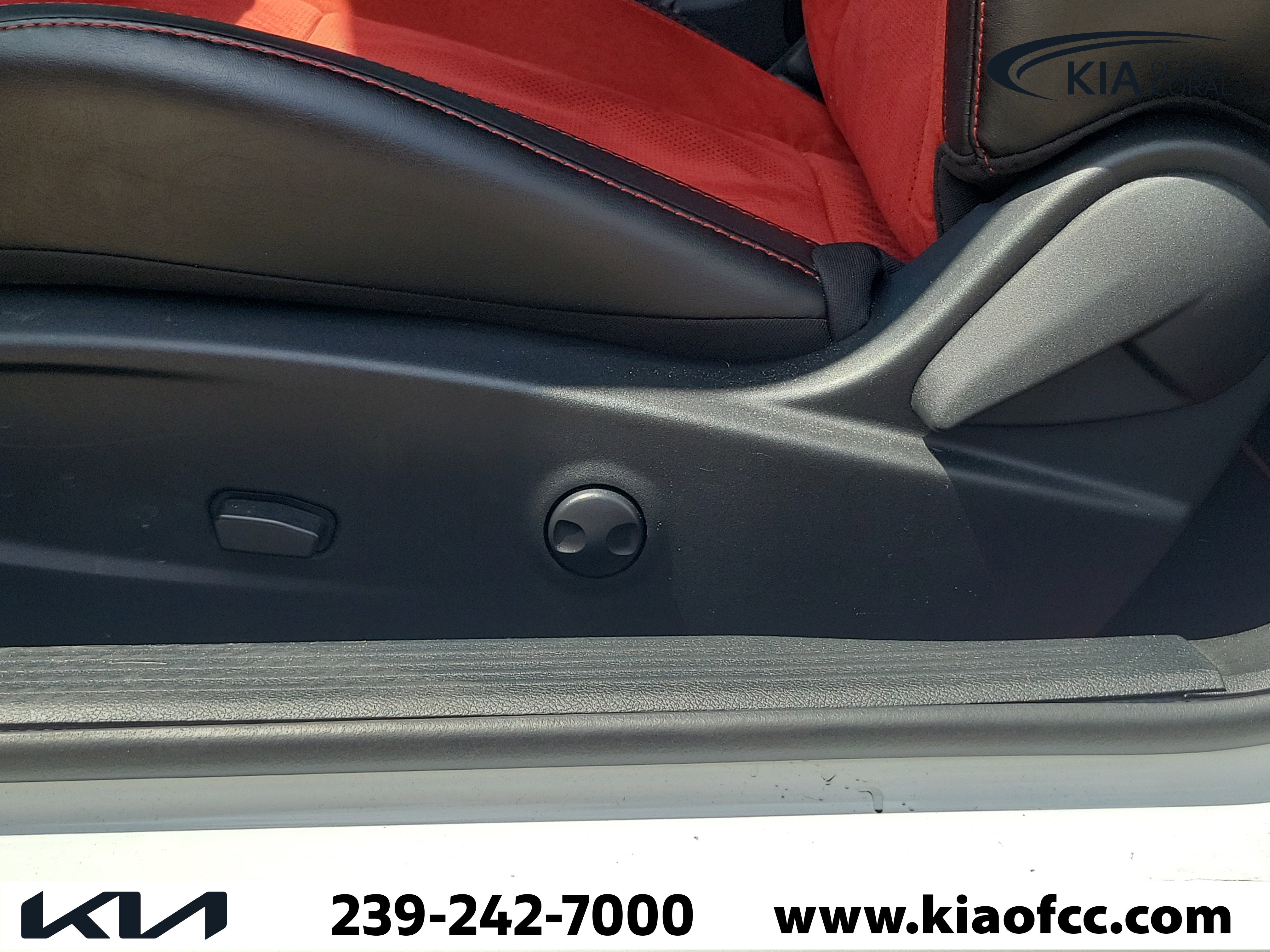 Used 2022 Dodge Challenger R/T Scat Pack image 11