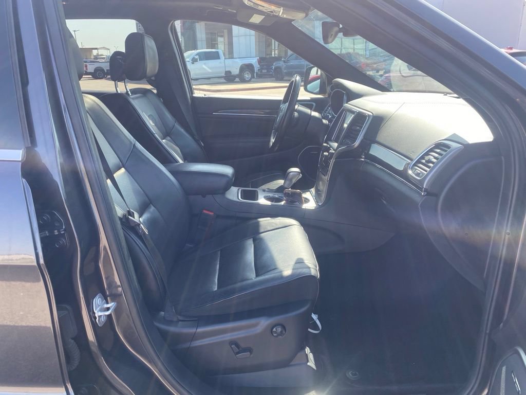 Used 2018 Jeep Grand Cherokee Overland RWD image 13