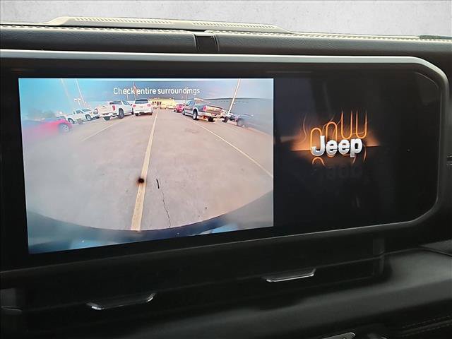 Used 2024 Jeep Wrangler Unlimited Sahara w/ Safety Group AWD/4WD image 13