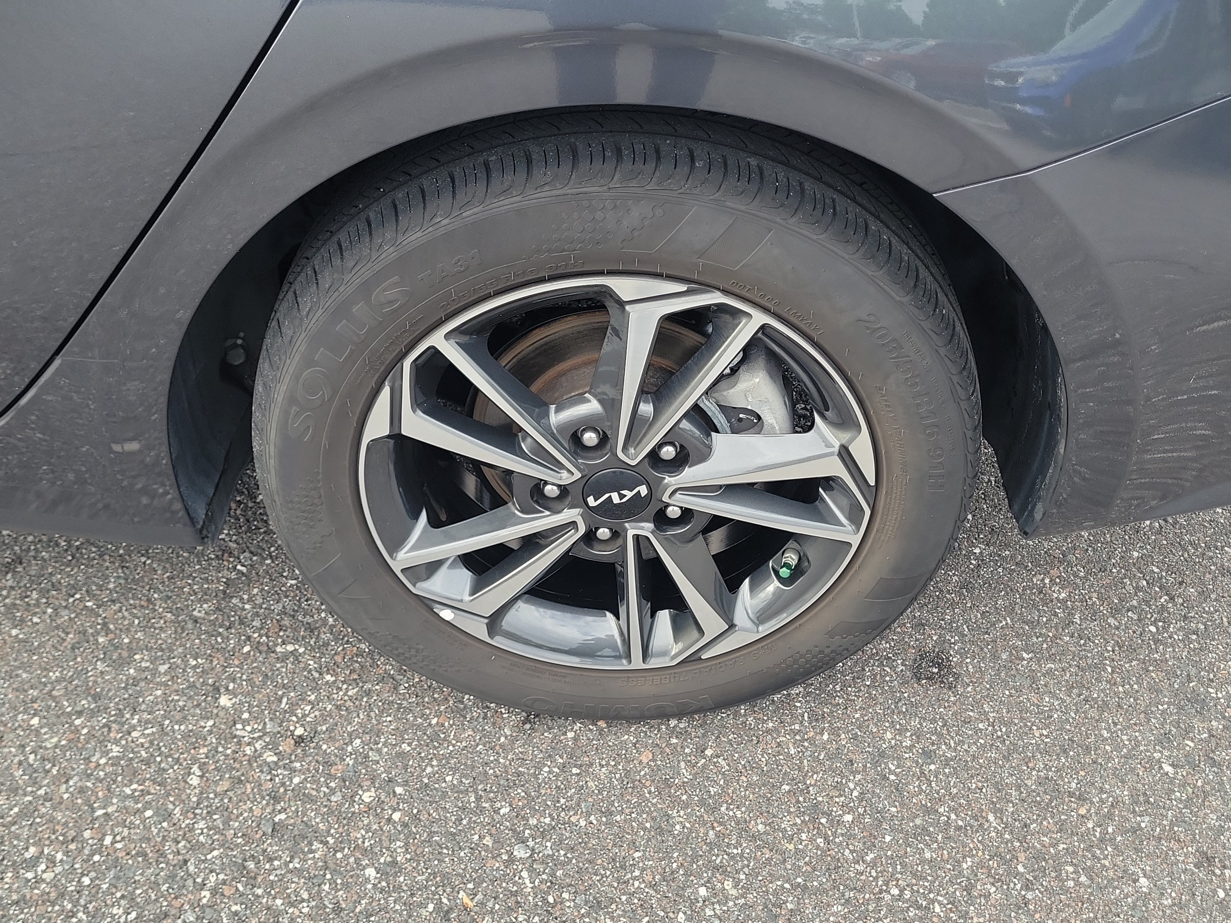 Certified 2024 Kia Forte LXS FWD image 36