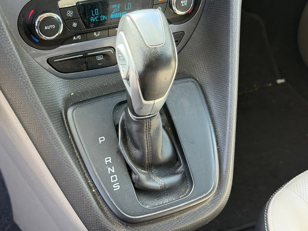 Used 2015 Ford Transit Connect Titanium FWD image 18