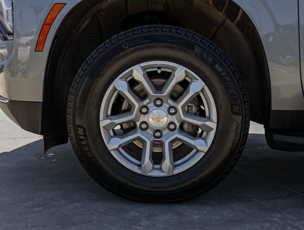 Used 2025 Chevrolet Tahoe LT AWD/4WD image 11