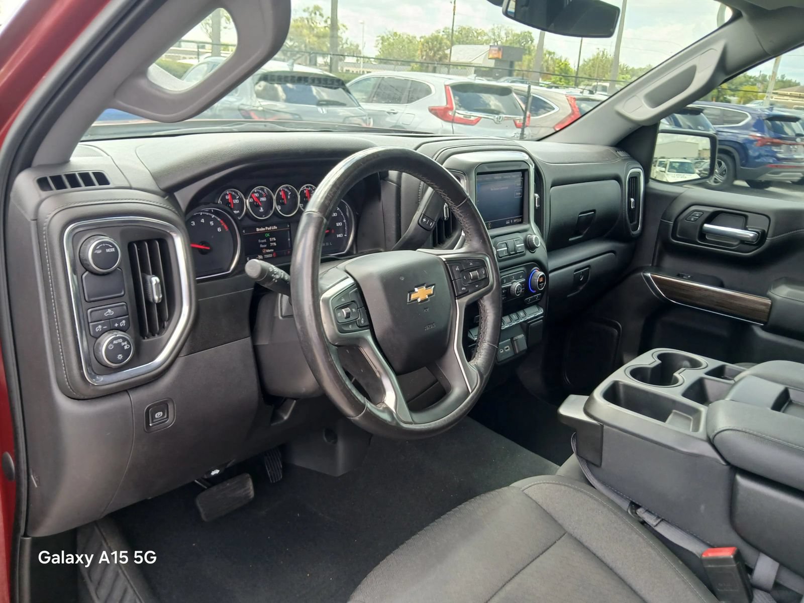 Used 2021 Chevrolet Silverado 1500 LT w/ Bed Protection Package RWD image 7