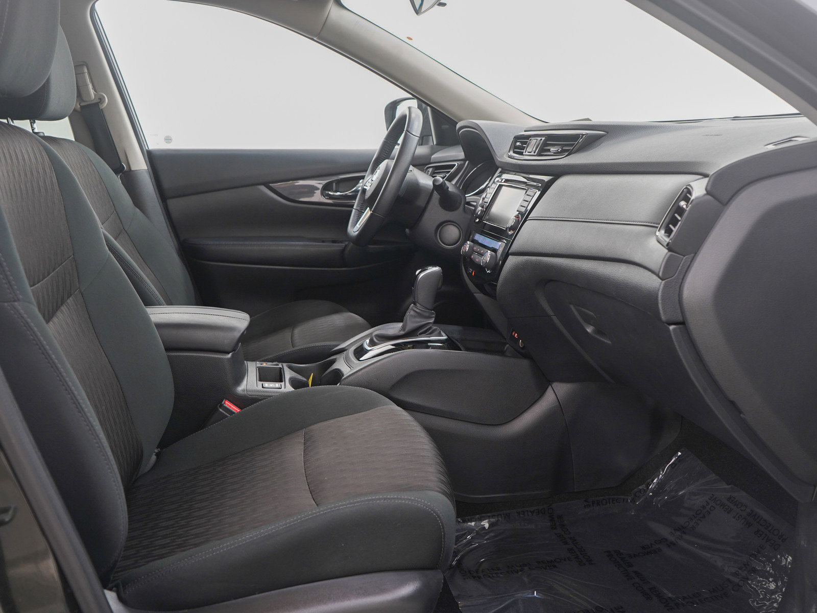 Used 2020 Nissan Rogue SV image 13