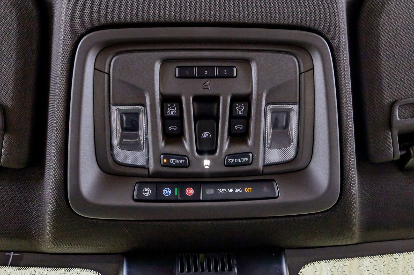 Used 2025 GMC Sierra 1500 Denali w/ Denali Reserve Package AWD/4WD image 29