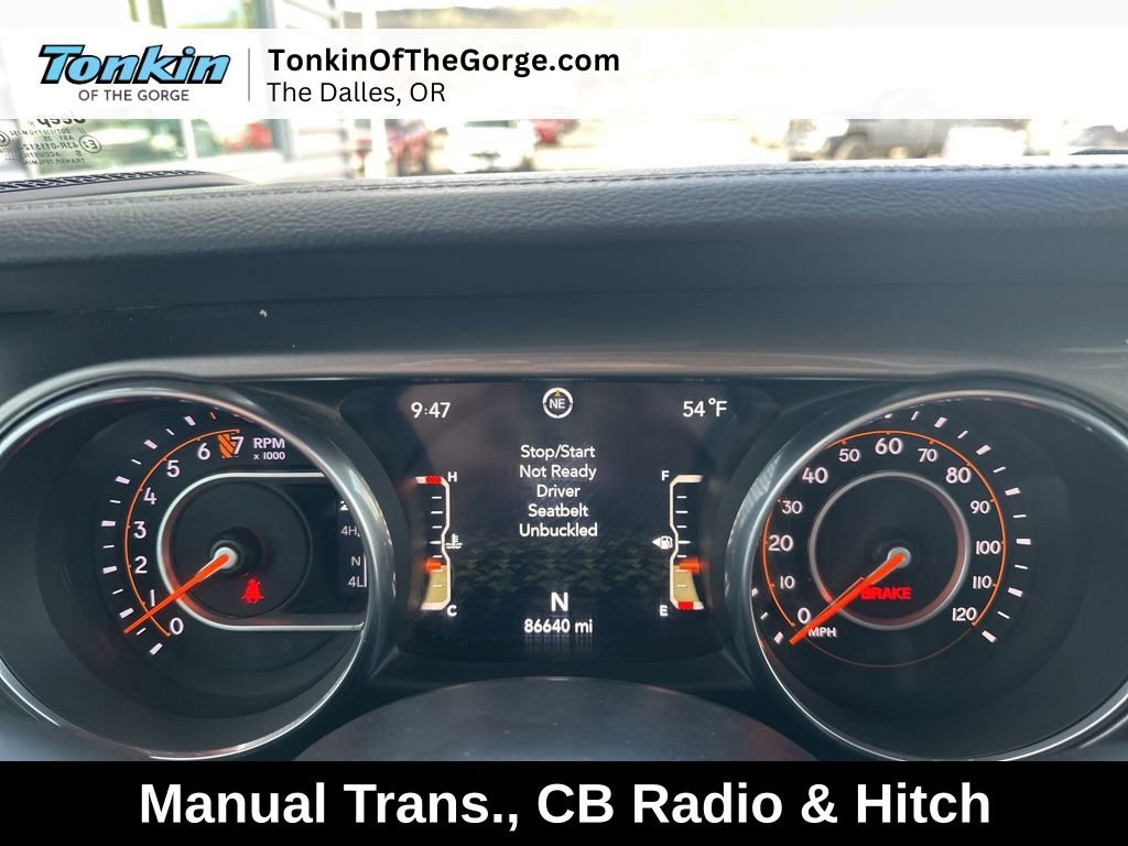 Used 2018 Jeep Wrangler Unlimited Sahara AWD/4WD image 17