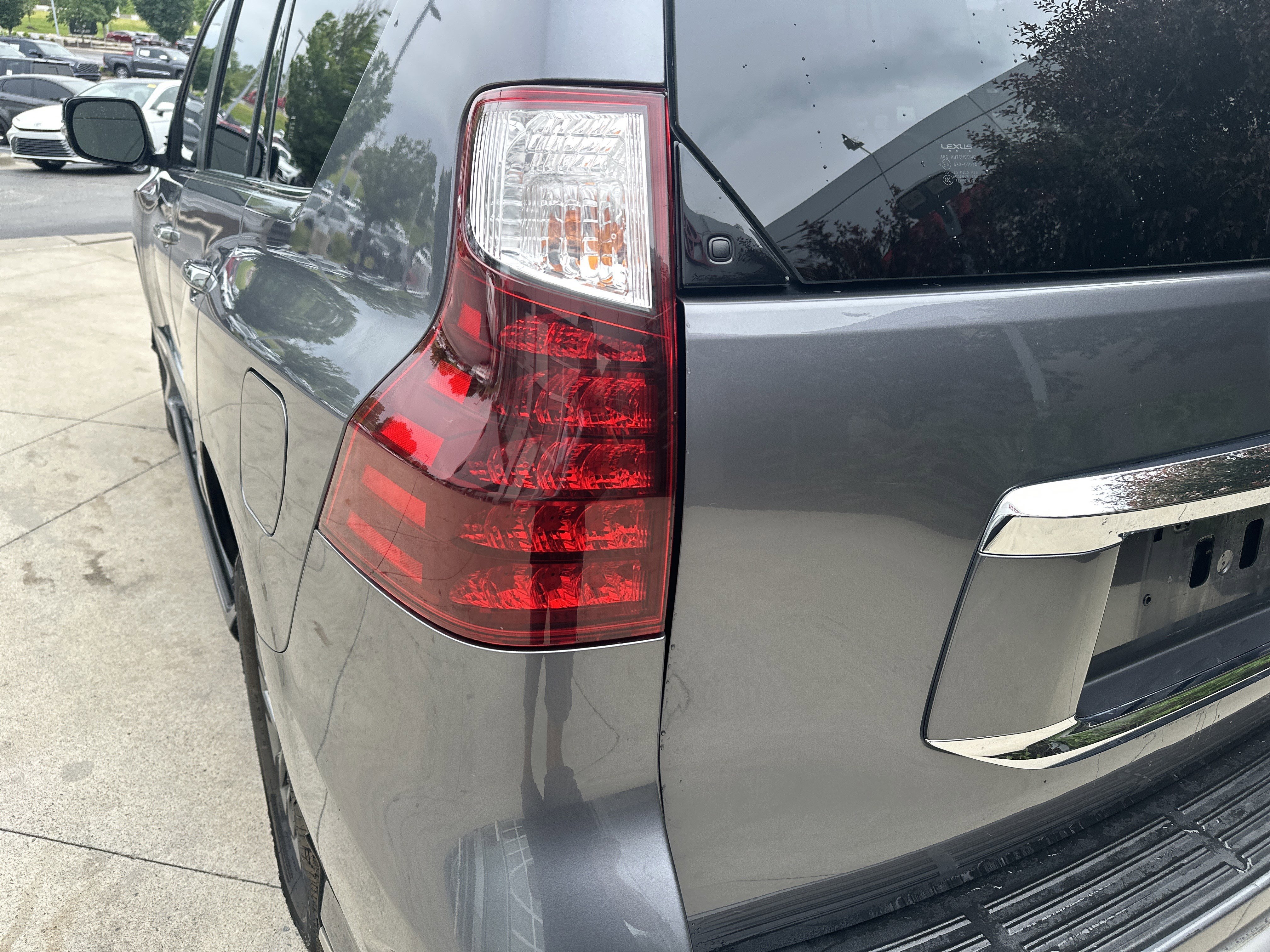 Used 2018 Lexus GX 460 Premium AWD/4WD image 12