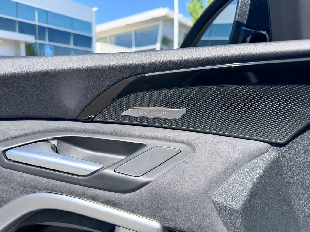 New 2025 Audi SQ5 Prestige image 14