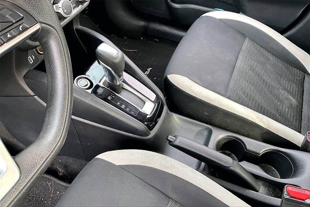 Used 2021 Nissan Versa SV image 13