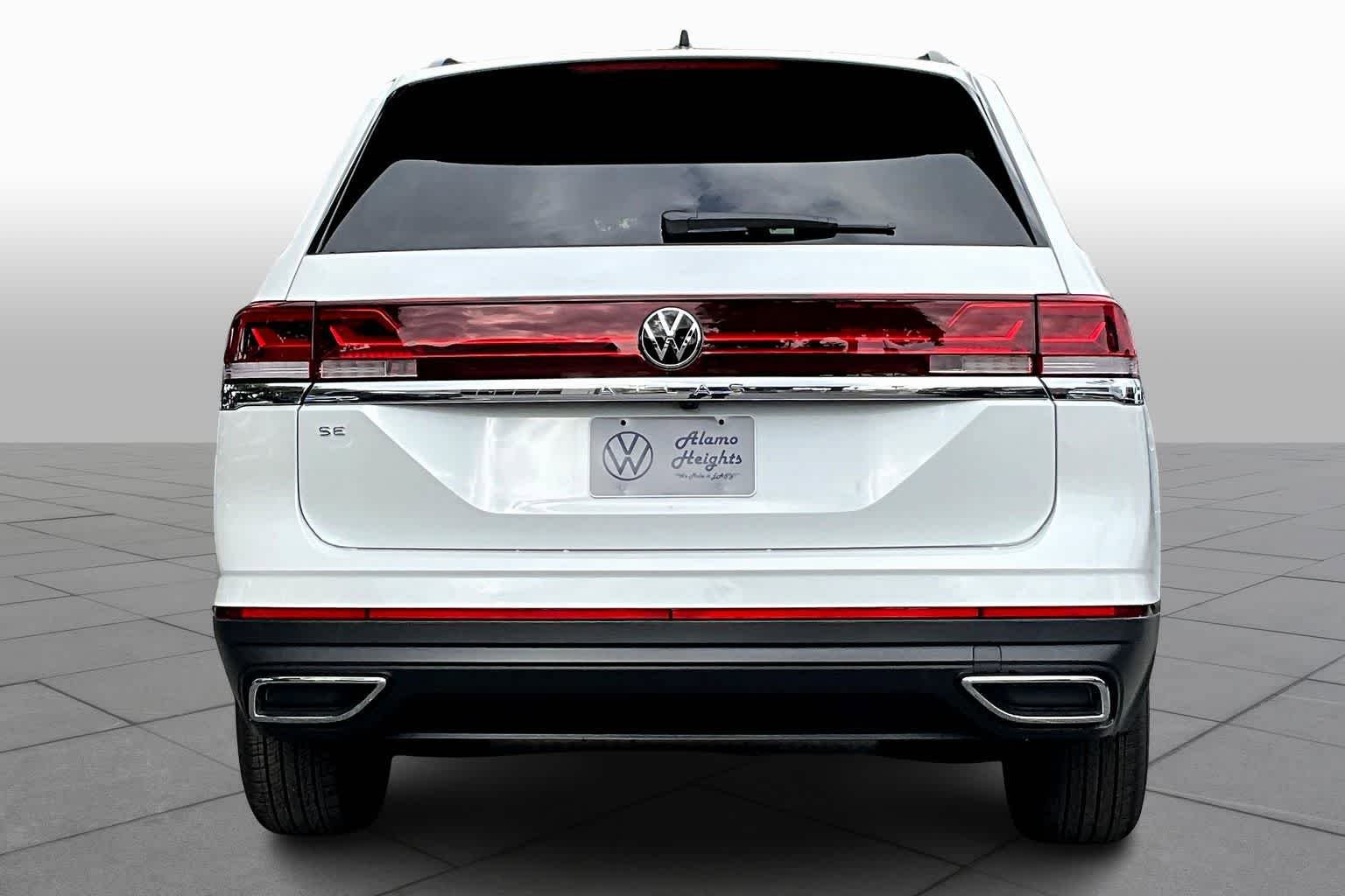 New 2026 Volkswagen Atlas SE FWD image 4