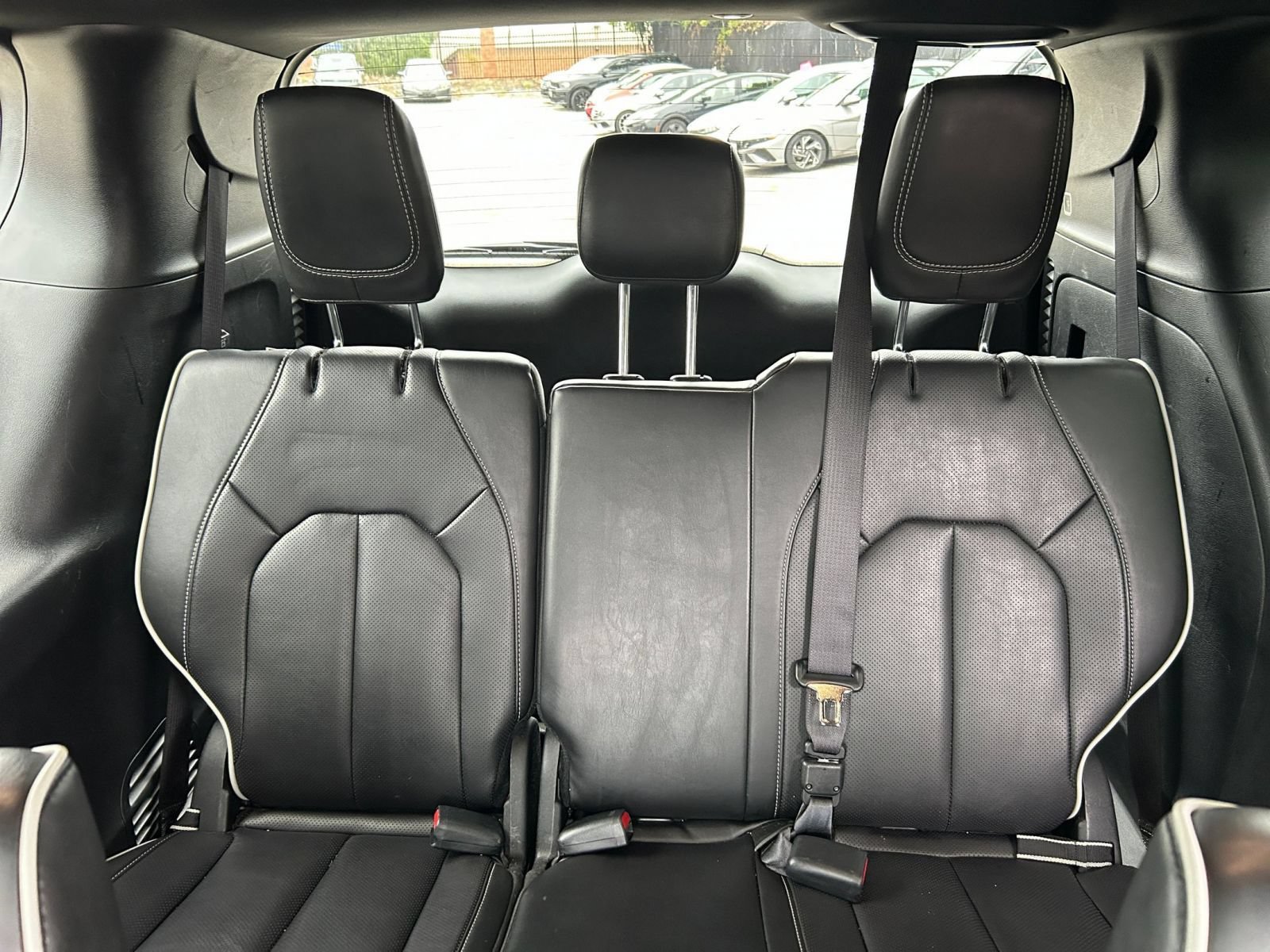 Used 2025 Chrysler Pacifica Limited FWD image 22