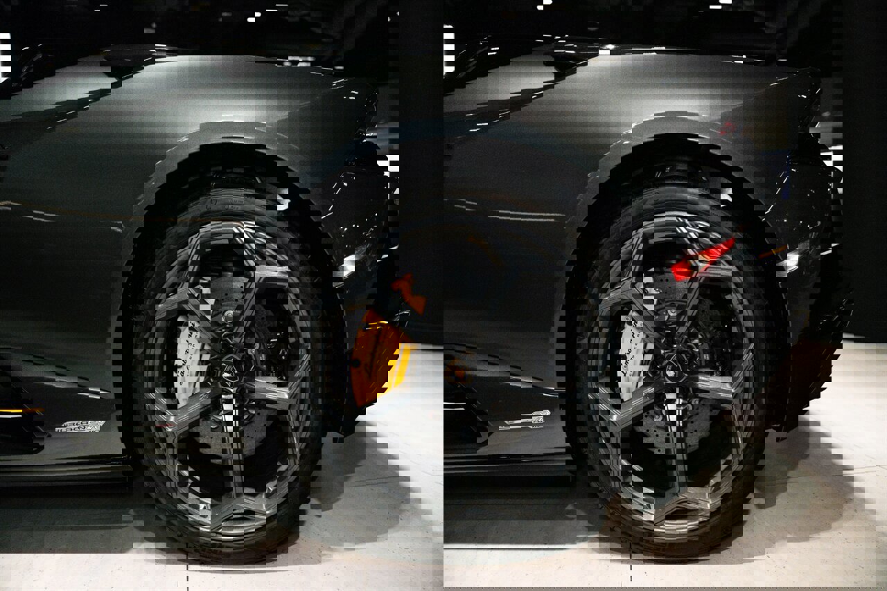 Used 2023 Lamborghini Huracan EVO image 29