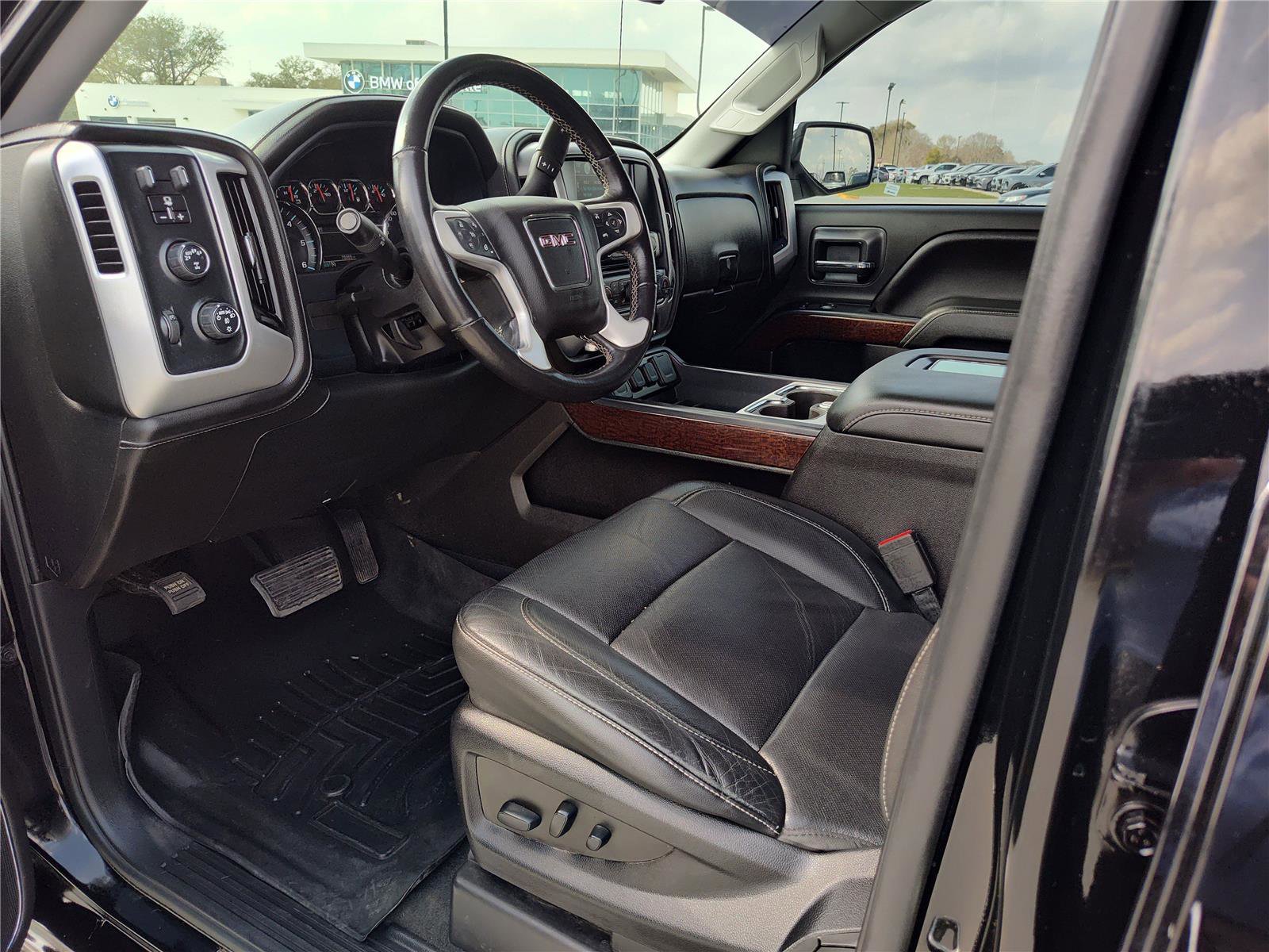Used 2018 GMC Sierra 1500 SLT image 2