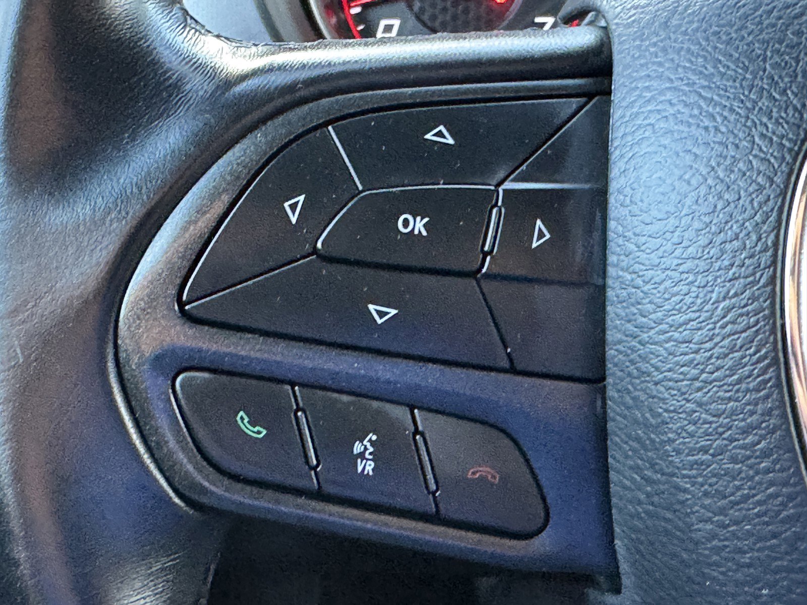 Used 2023 Dodge Charger SXT image 18