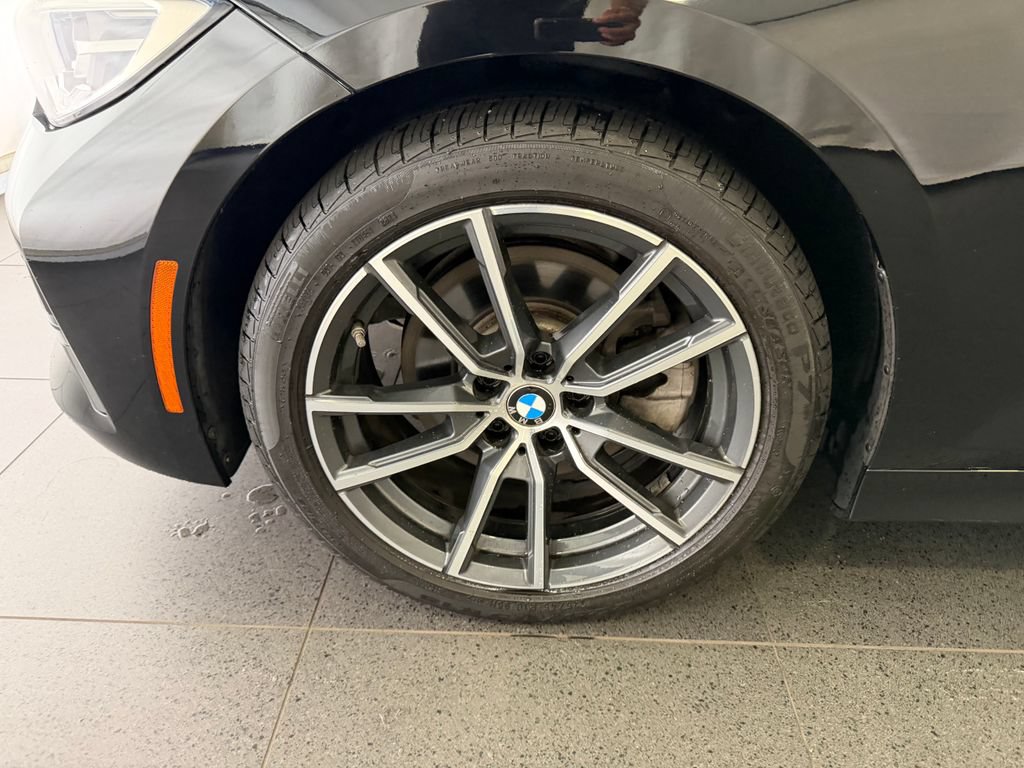 Used 2020 BMW 330i xDrive Sedan w/ Convenience Package AWD/4WD image 10