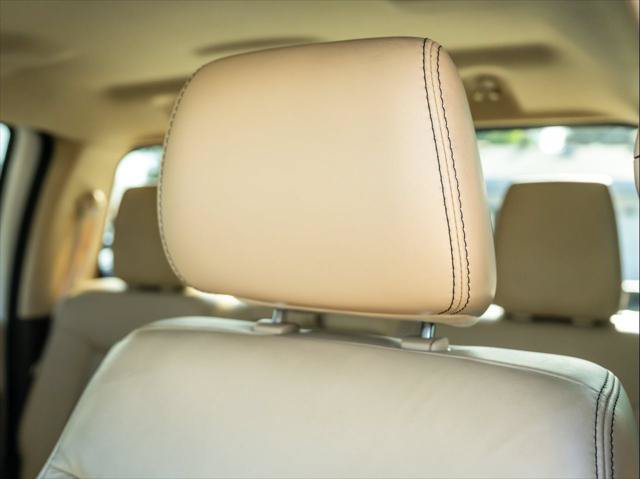 Used 2011 Ford F250 Lariat w/ Lariat Interior Pkg RWD image 15