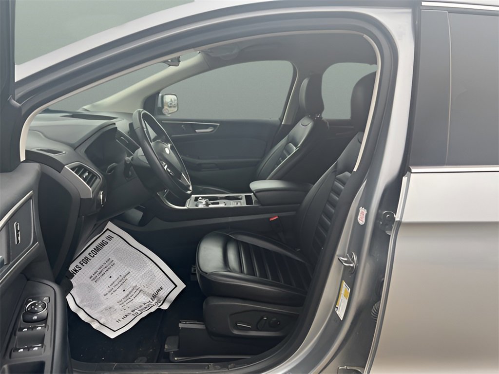 Used 2023 Ford Edge SEL image 9