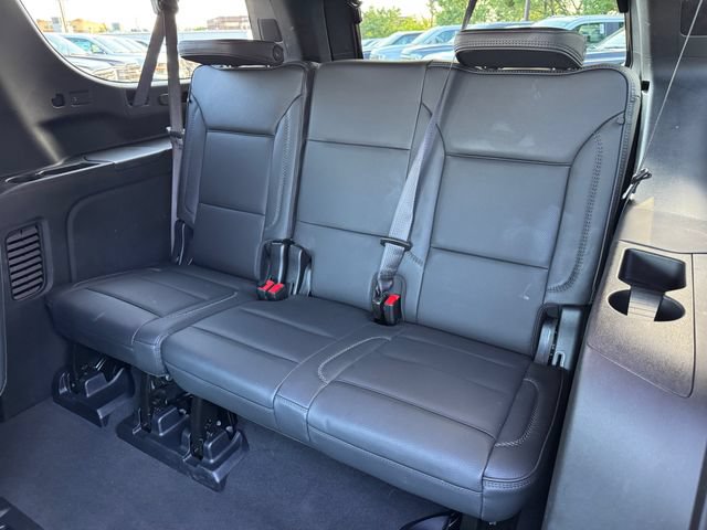 Used 2025 GMC Yukon XL Denali AWD/4WD image 19