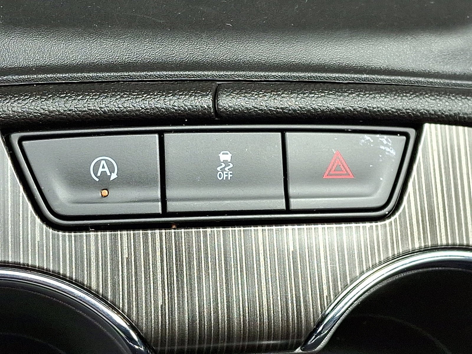 Used 2023 GMC Acadia SLT image 28