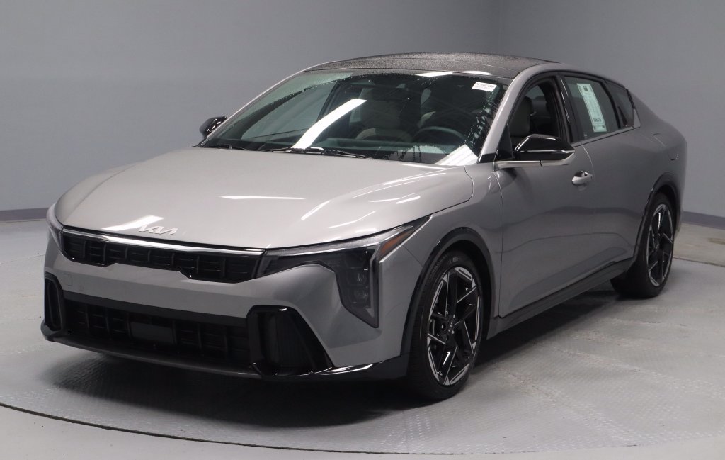 Used 2025 Kia K4 GT-Line w/ GT-Line Premium Package FWD image 4