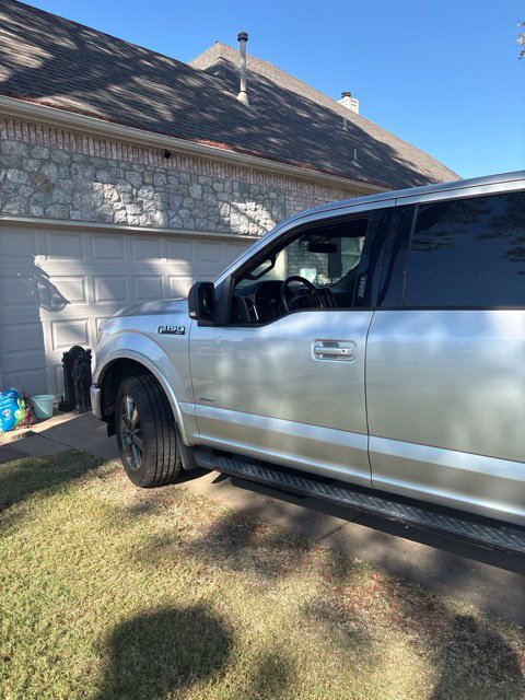 Used 2017 Ford F150 XLT w/ Equipment Group 302A Luxury AWD/4WD image 28