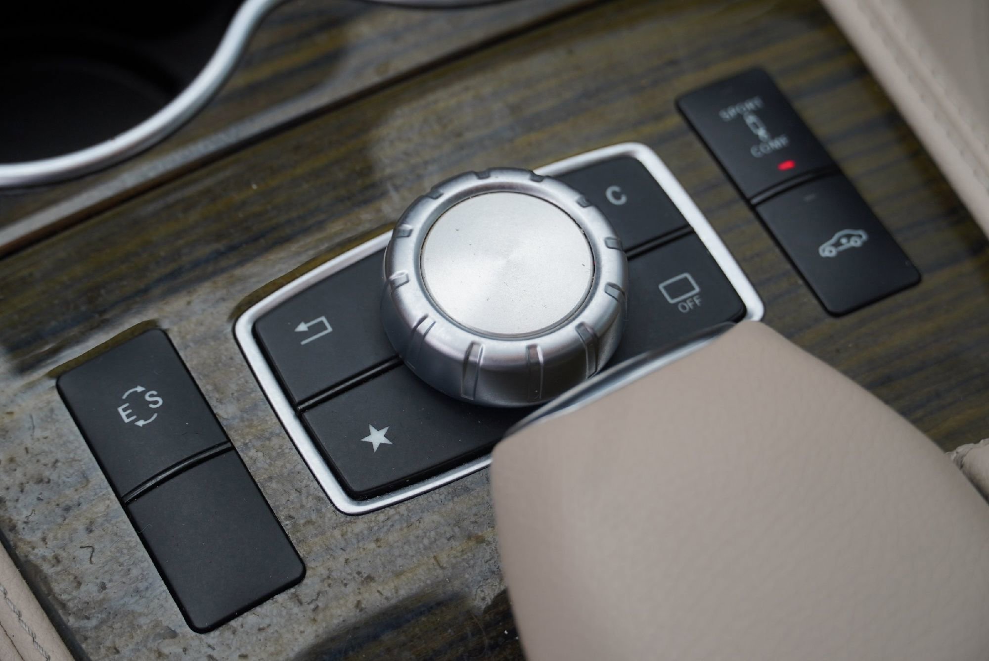 Used 2015 Mercedes-Benz CLS 400 image 14