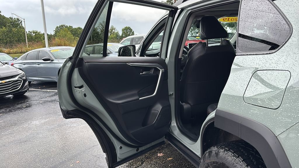 Used 2019 Toyota RAV4 Adventure image 28