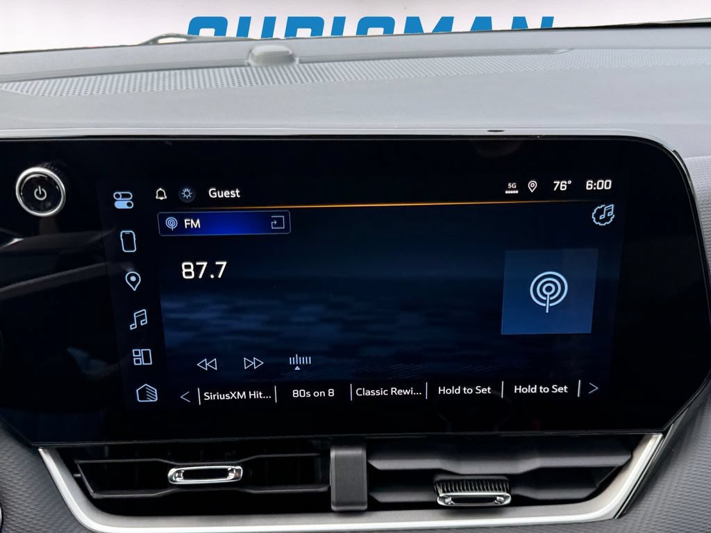 New 2027 Chevrolet Equinox LT w/ Convenience Package II FWD image 14