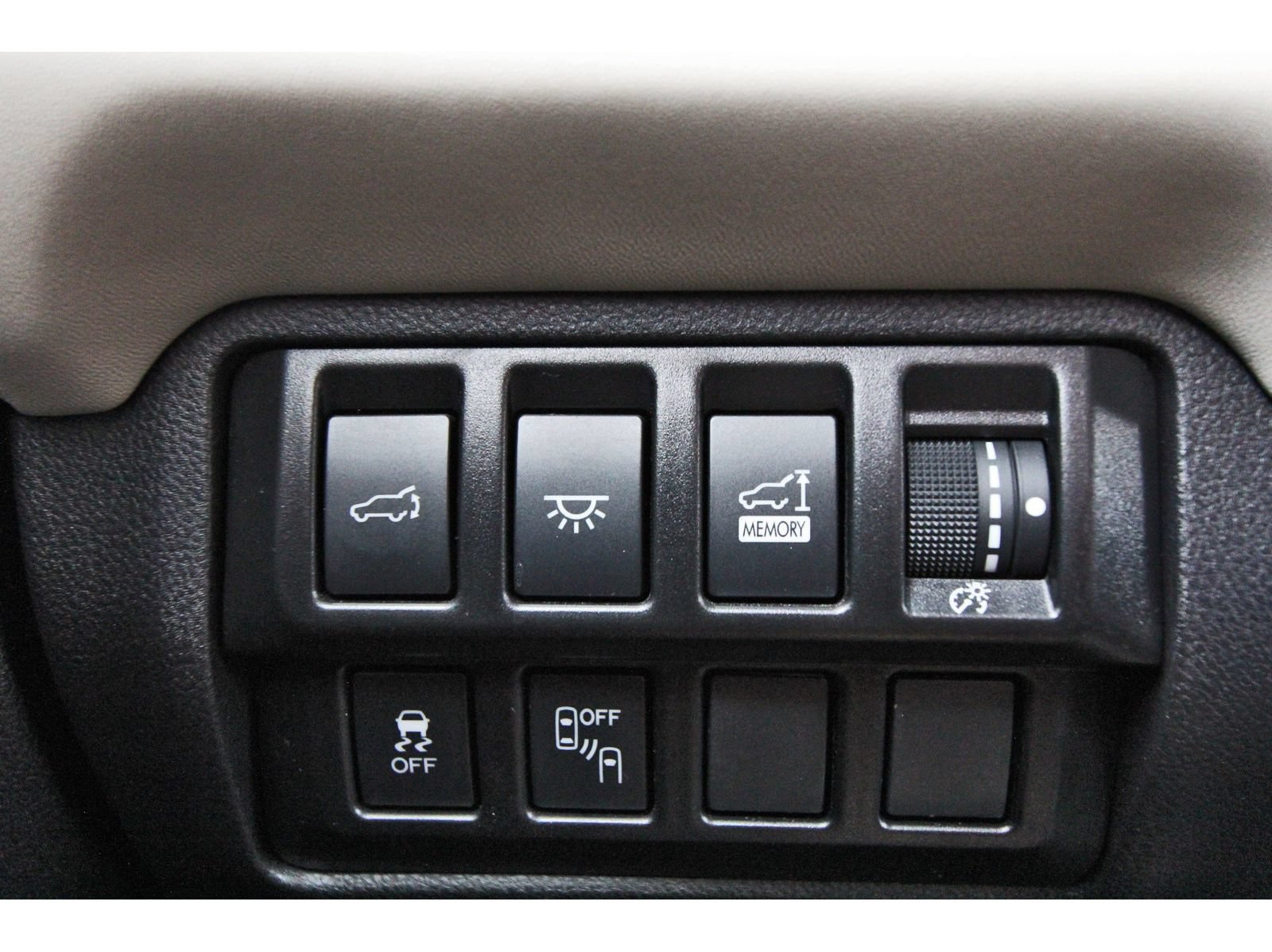 Used 2022 Subaru Ascent Limited w/ Technology Package AWD/4WD image 19
