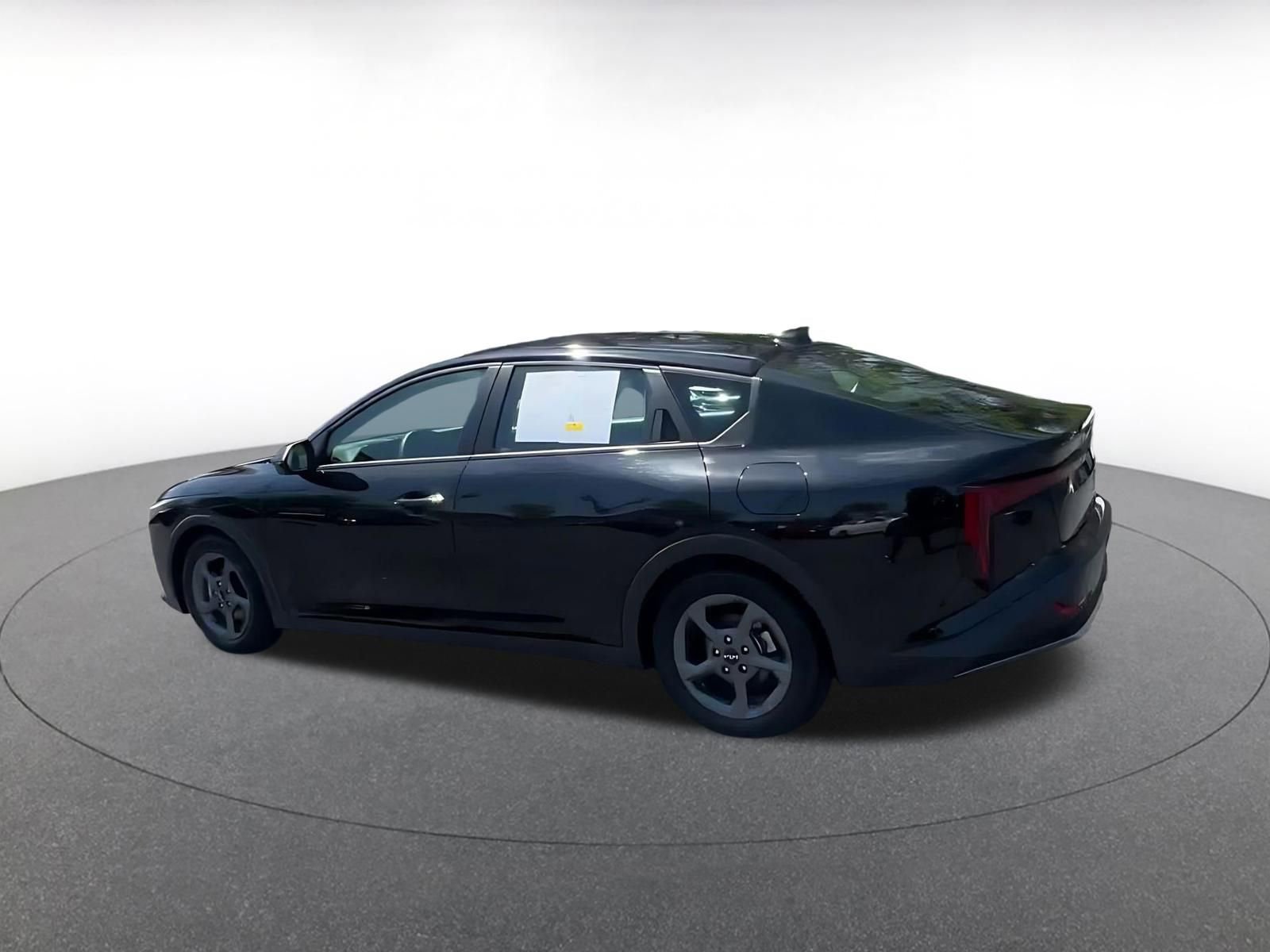 Used 2025 Kia K4 FWD image 10
