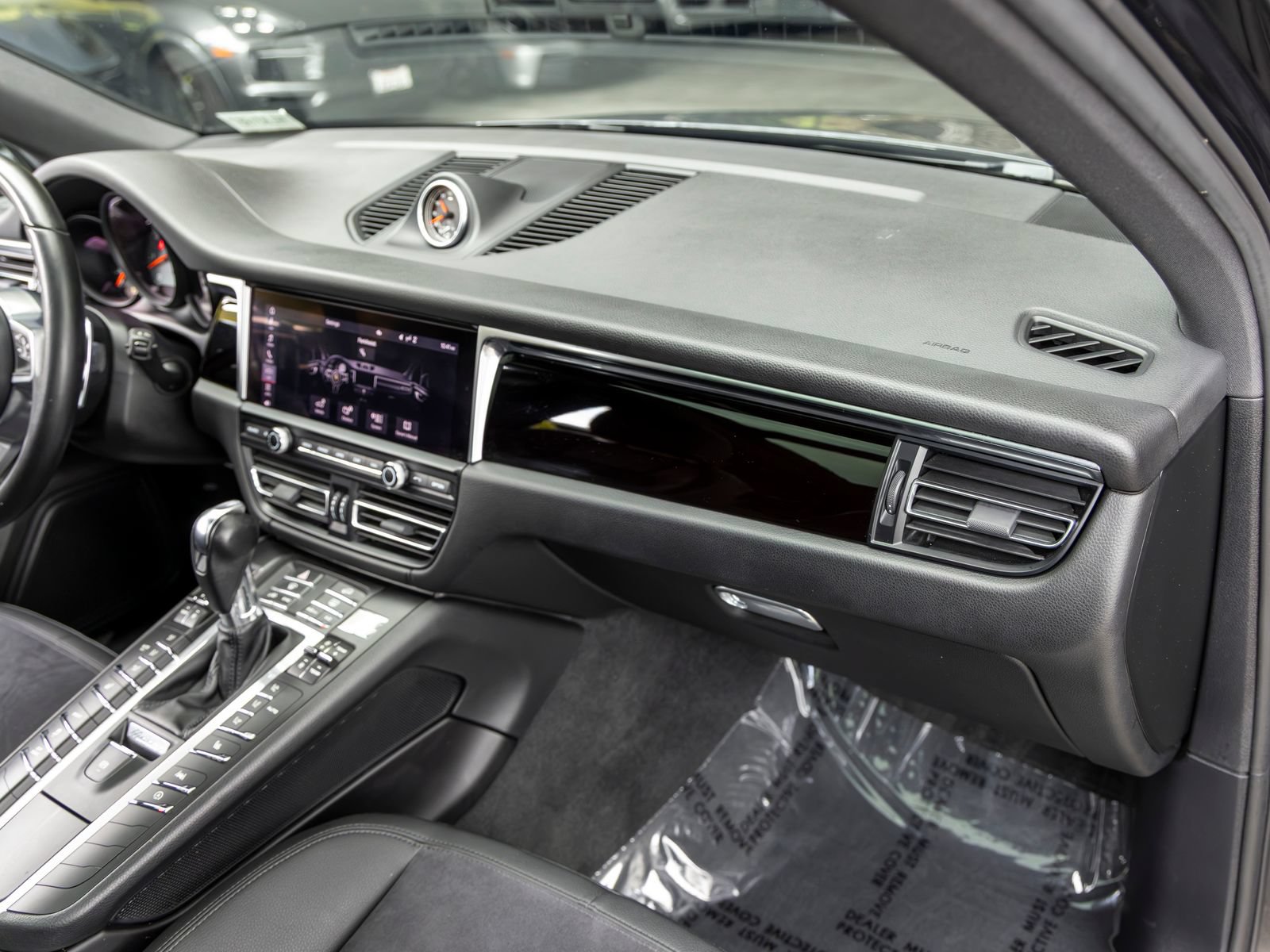 Certified 2021 Porsche Macan S AWD/4WD image 62