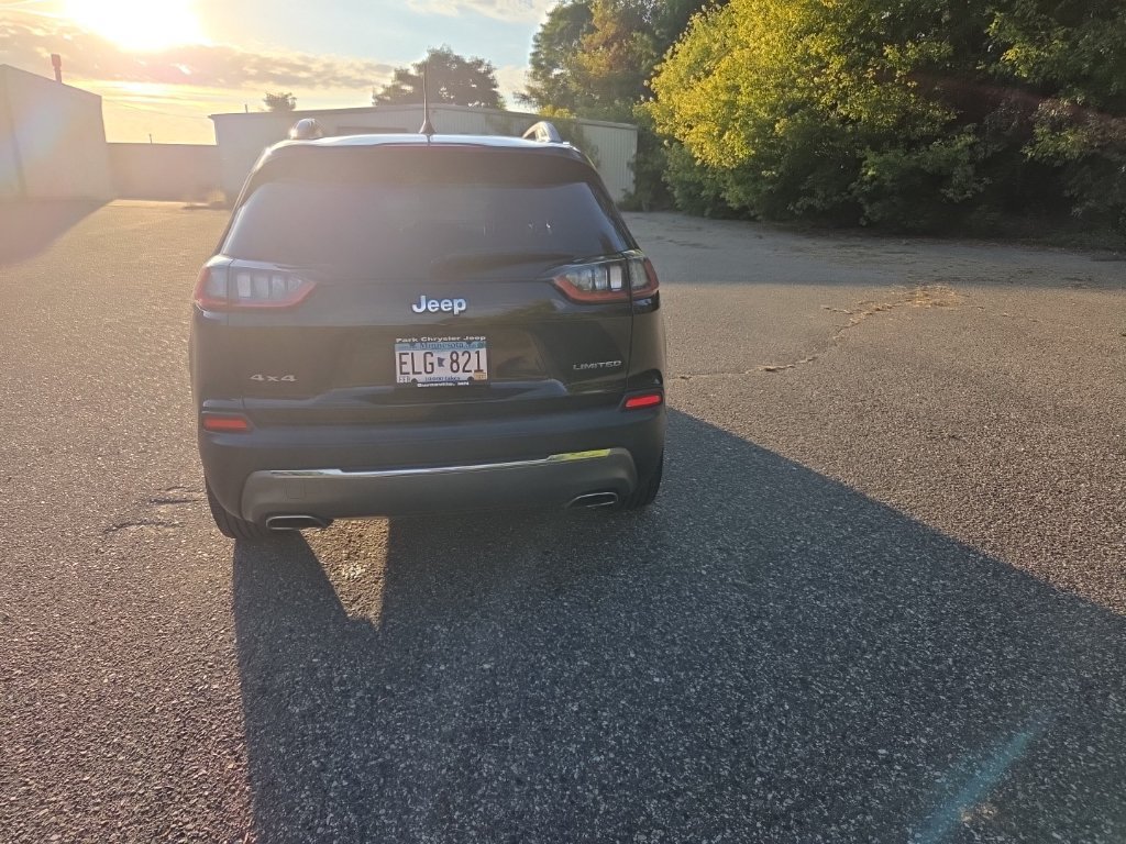 Used 2020 Jeep Cherokee Limited AWD/4WD image 12
