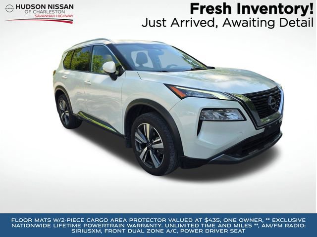 Used 2023 Nissan Rogue SL image 1