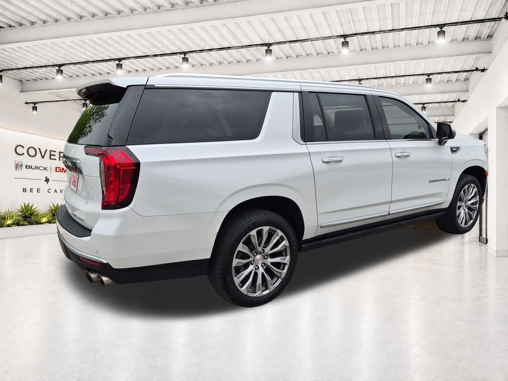 Used 2021 GMC Yukon XL Denali w/ Denali Premium Package AWD/4WD image 11