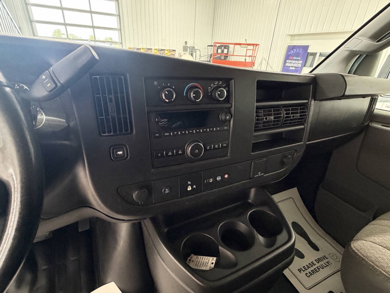 Used 2020 GMC Savana 2500 Extended w/ Driver Convenience Package RWD image 3