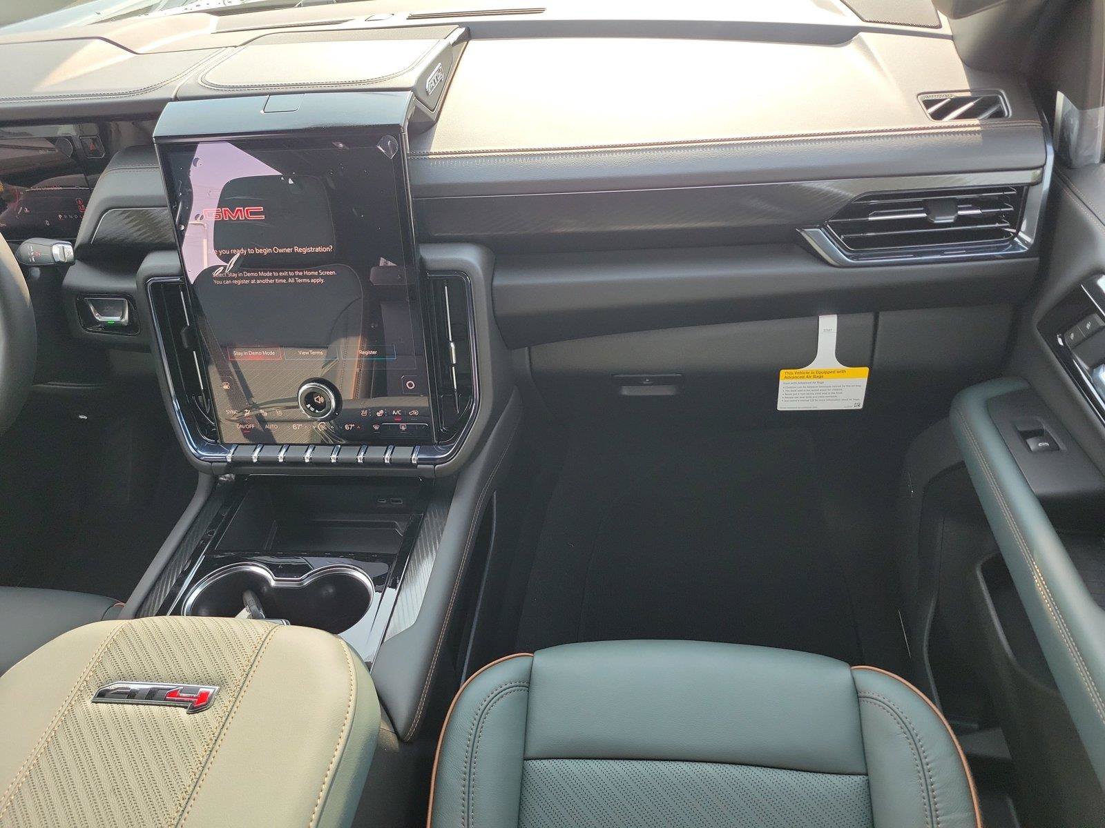New 2026 GMC Yukon XL AT4 AWD/4WD image 11