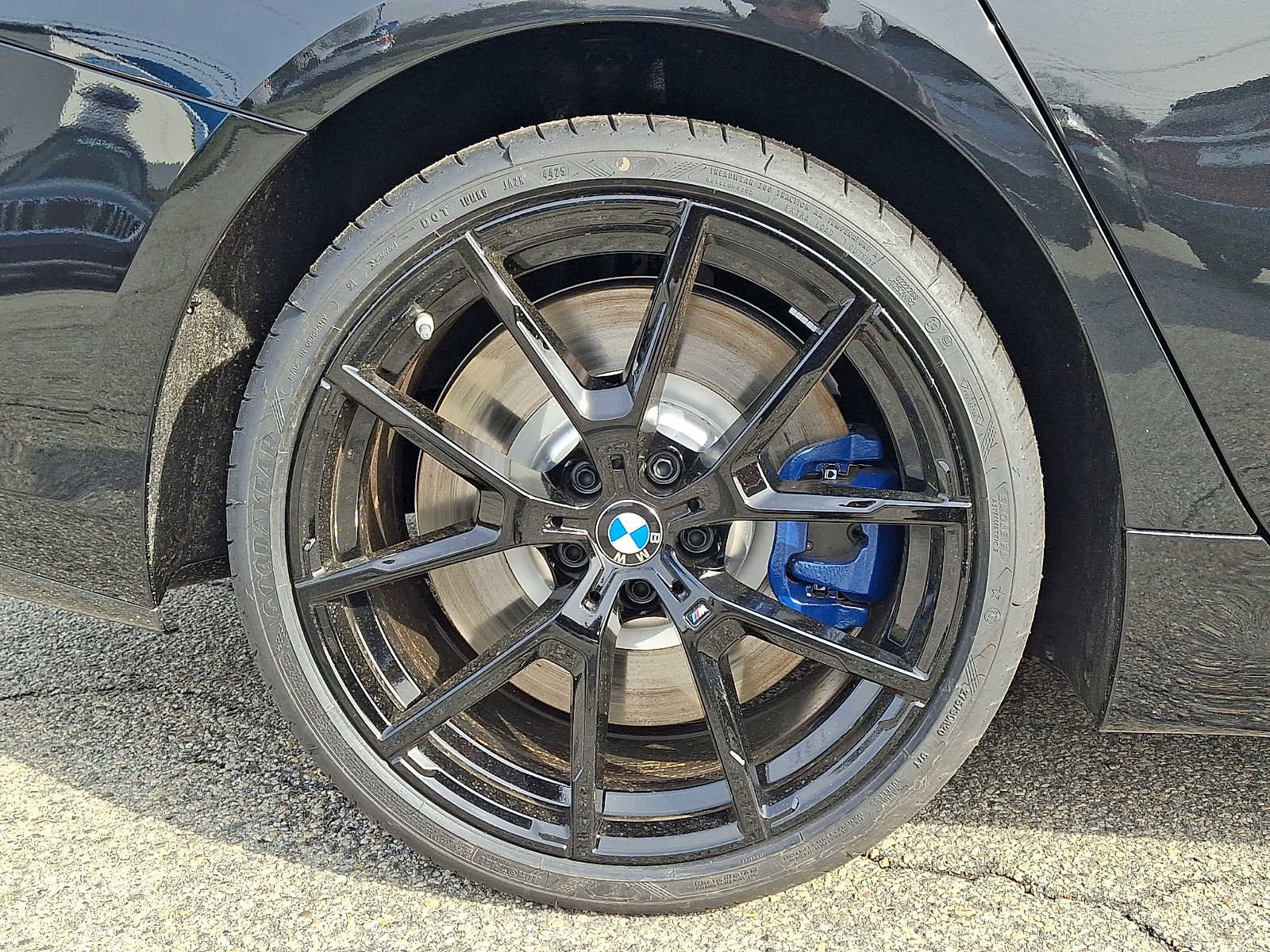 New 2026 BMW M850i xDrive w/ M Carbon Exterior Package AWD/4WD image 5